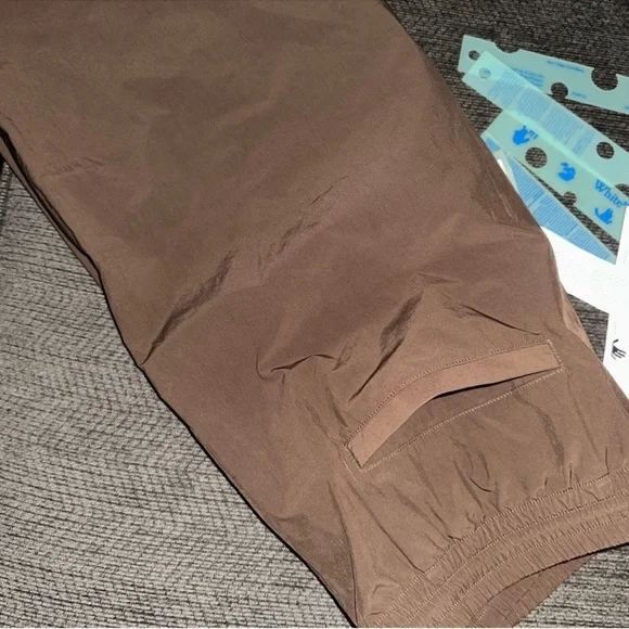 Off-White Windbreaker Pants - Picture 2 of 9